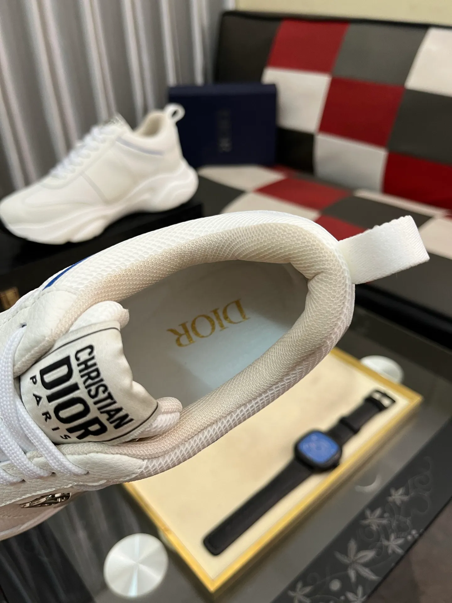 Men's men's shoes💰458⌚️⌚️Dior original quality.~ Unique modern style sneakers. 🏃A must-have casual shoe for trendy men😍😍 Original brand imported from Italy, imported original leather, sheep lining (refuses to discolor and grind feet) Sole: Original sole provided by the original factory, French lazy style design ⚠️Fit to the feet, original quality, super comfortable original sole. Just like shooting the real thing🎬The real thing is better, code number: 38-444⃣️colors available